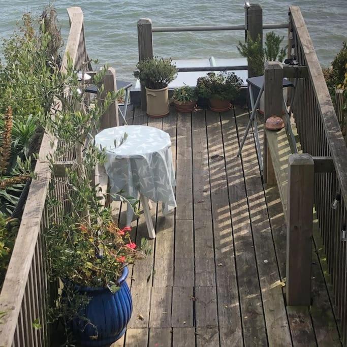 Lyme Clifftop Hideaway Лайм Риджис Екстериор снимка